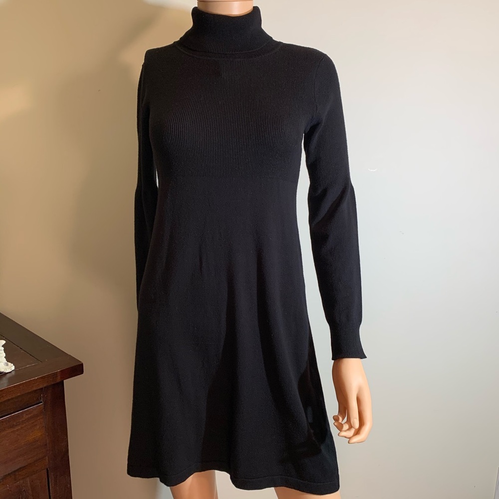 🌻3/20 Exist black sweater dress